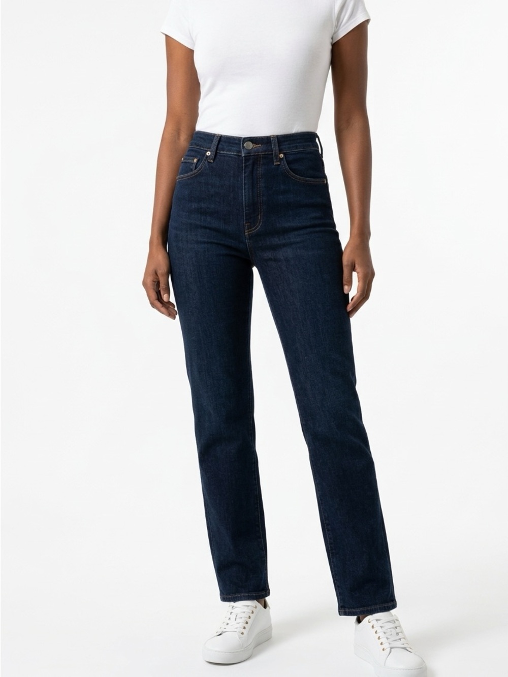 Good American Good Curve Straight Classic High-Rise Jeans in Dark Blue